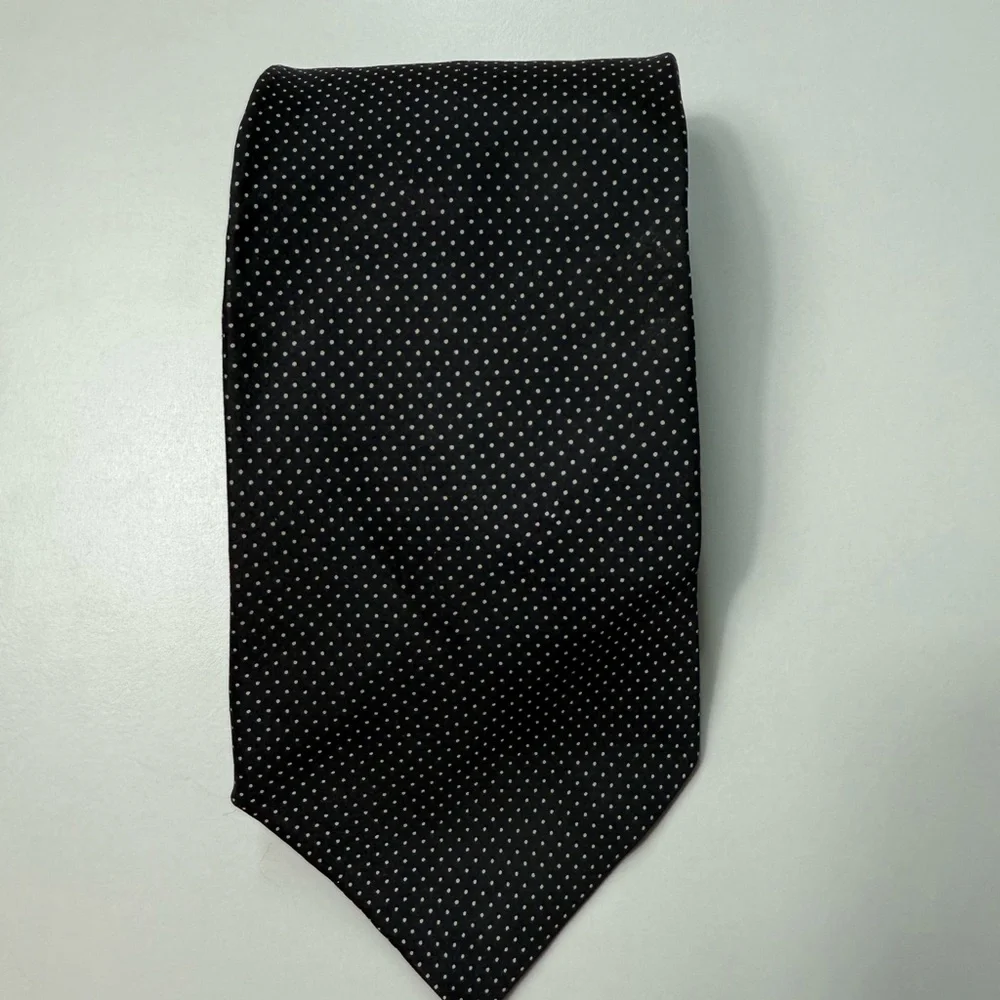 Classic Black Polka Dot Tie